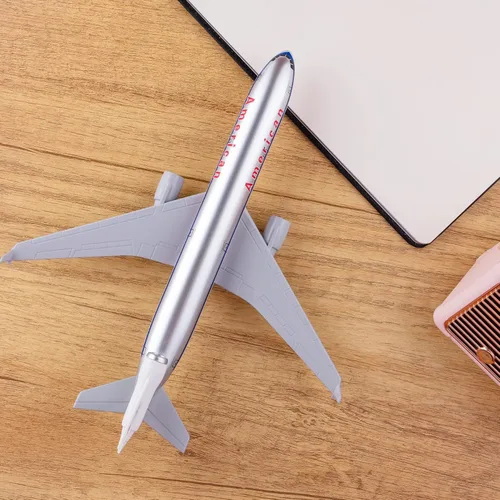 Vista 4 de Modelo de avión 1:300 escala modelo avión americano MD11 modelo avión para regalo y decoración