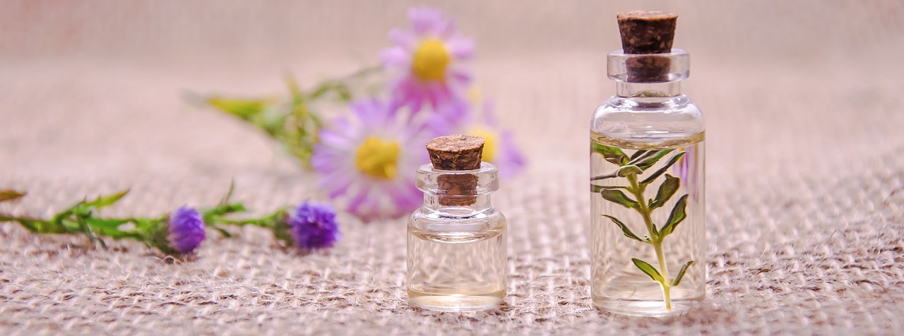 essential oils, flower, aromatherapy-3084952.jpg